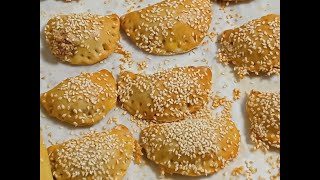 סמבוסק מתוק במילוי אגוזי מלך..שקדים ופקאנים עם מי ורדים