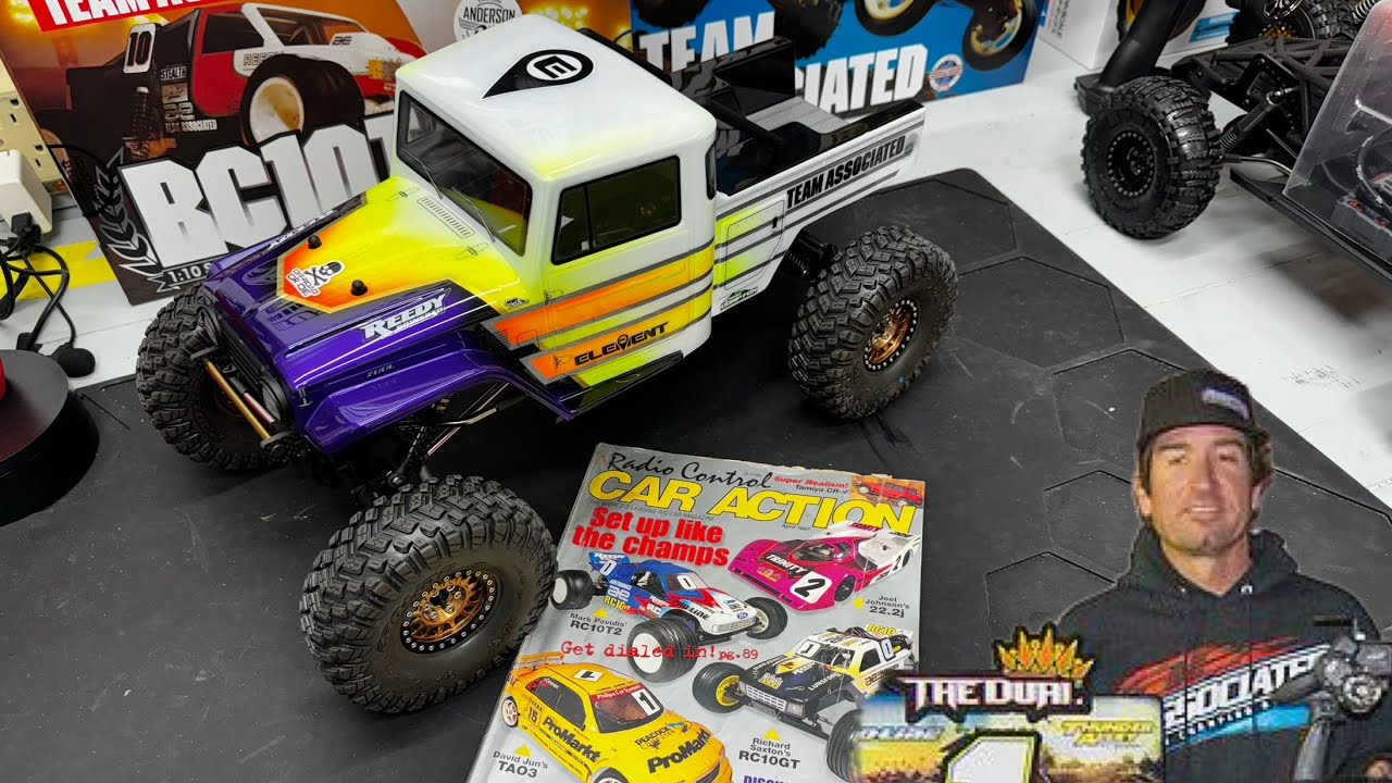 Element Comp Fox throwback paint scheme Zuul body - YouTube