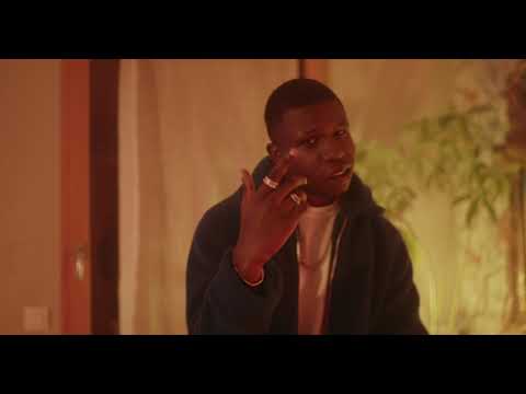 Youtube: Leone – Minuit (Clip Officiel)