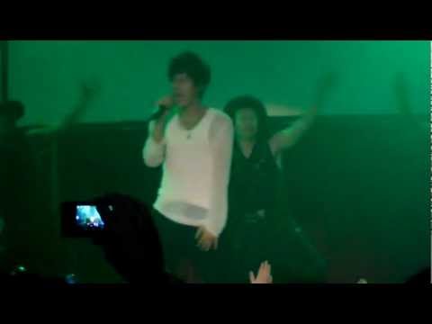 2011.10.26長庚科技大學迎新演唱會@吳克羣-愛我恨我