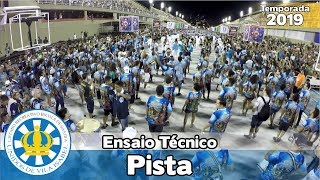 Vila Isabel 2019 - Bateria no ensaio técnico (Pista) - Apoteose ao vivo