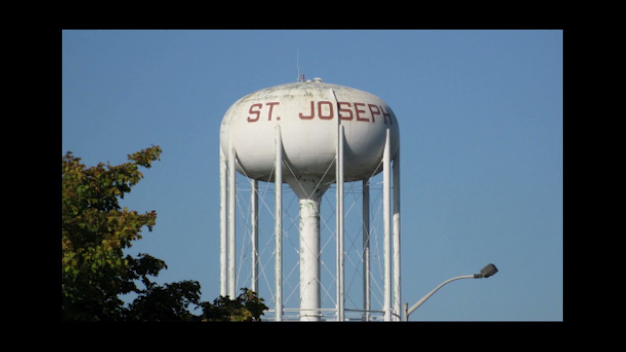 Water towers in Michigan