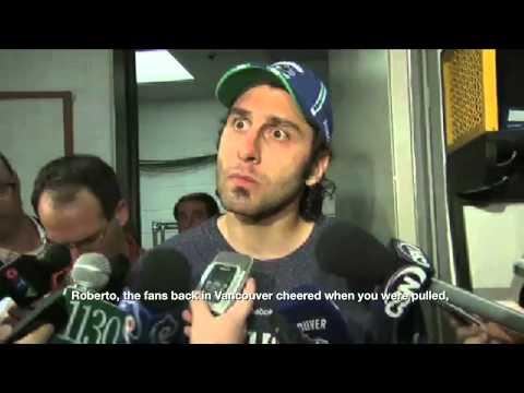 Former Canucks goalie Roberto Luongo fulfills hilarious fan mail request