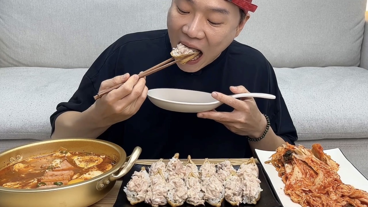 직접만든 스팸 순두부찌개 참치마요 유부초밥🔥 순두부찌개 먹방