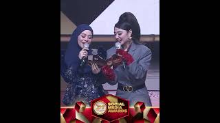 Awww Apakah Ini Yang Dinamakan Kekuatan Cinta Selamat Ya Couple Kesayanganshorts