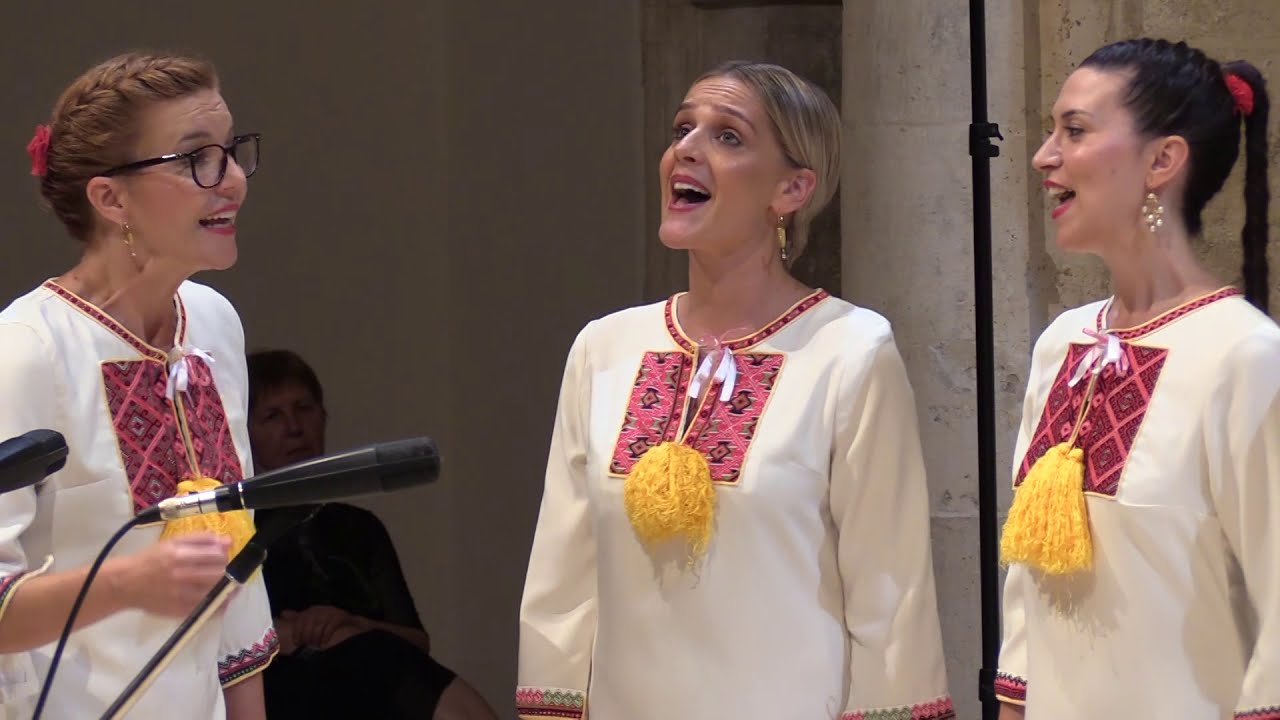 Ženska klapa FA Linđo - Ovo je naša krv