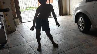 Eu Dançando Orange Justice