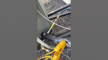 Nu-Calgon 4050-11 EasySeal Direct Inject-UV Dye Refrigerant Leak Sealant, One Size Treats Systems