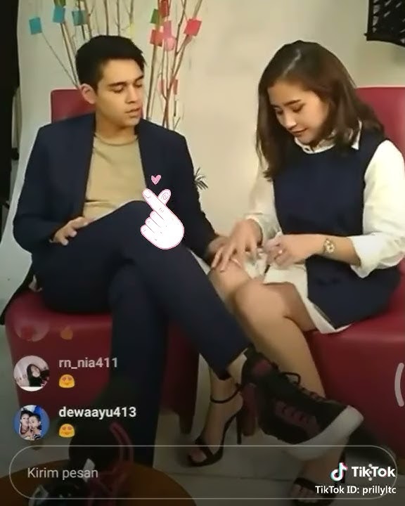 maxime bouttier memberi perhatian kepada prilly latuconsina