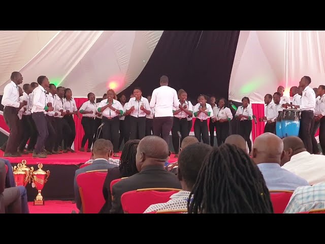 Sigalagala Polytechnic performing Zilizopendwa Gospel class=