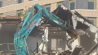 ⚒️2Up2down⚒️ is live White House (Swan) Demolished!!#Demolition #Crane #uk #canningtown