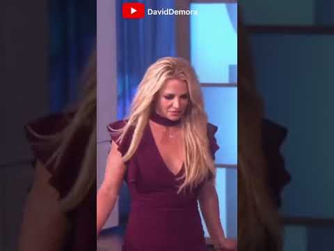 Vídeo: Britney Spears Es Va Justificar Davant Dels Fans Per Fer Estranyes Danses En Revelar Roba