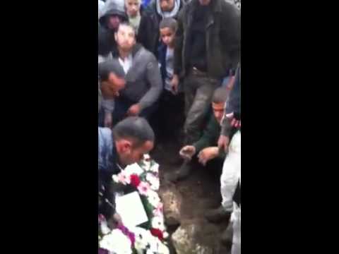 طلاب صف بيان صبحي محاميد يودعونها بدموع الحزن والاسى