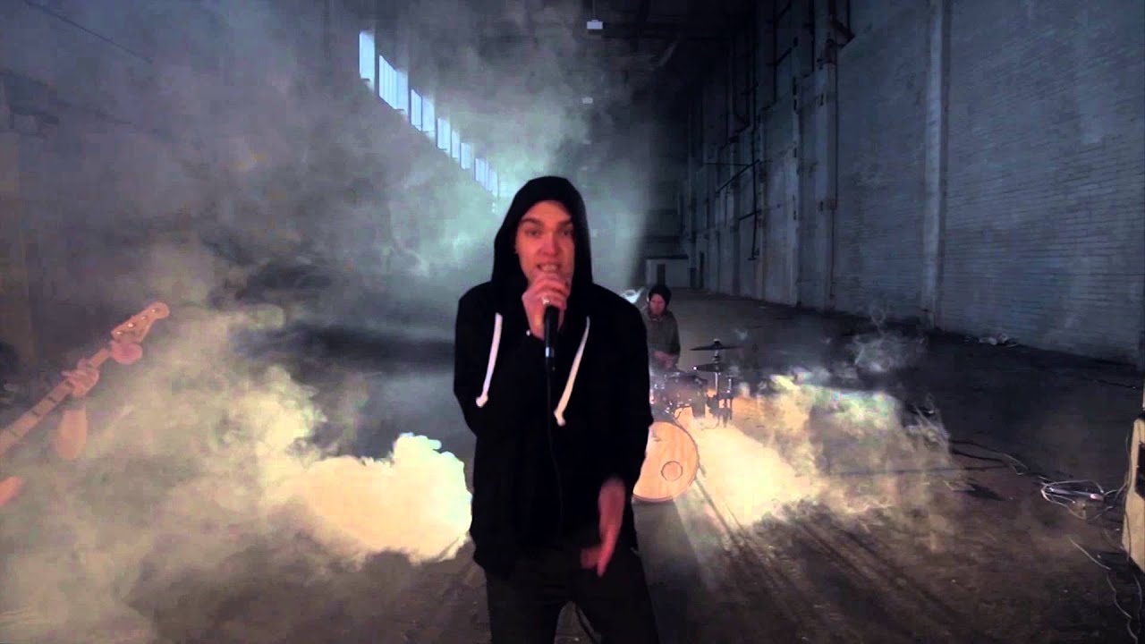 Guarda Gateway City - Electric Pain (Official Music Video) su YouTube Guarda Gateway City - Electric Pain (Official Music Video) su YouTube