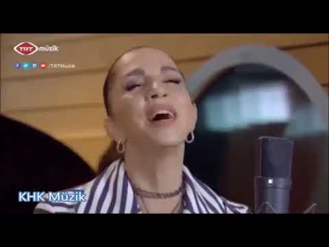 Sertab Erener  Zeynep Doruk  Düet  Unutursun İçin Yana Yana  Akustik Canlı