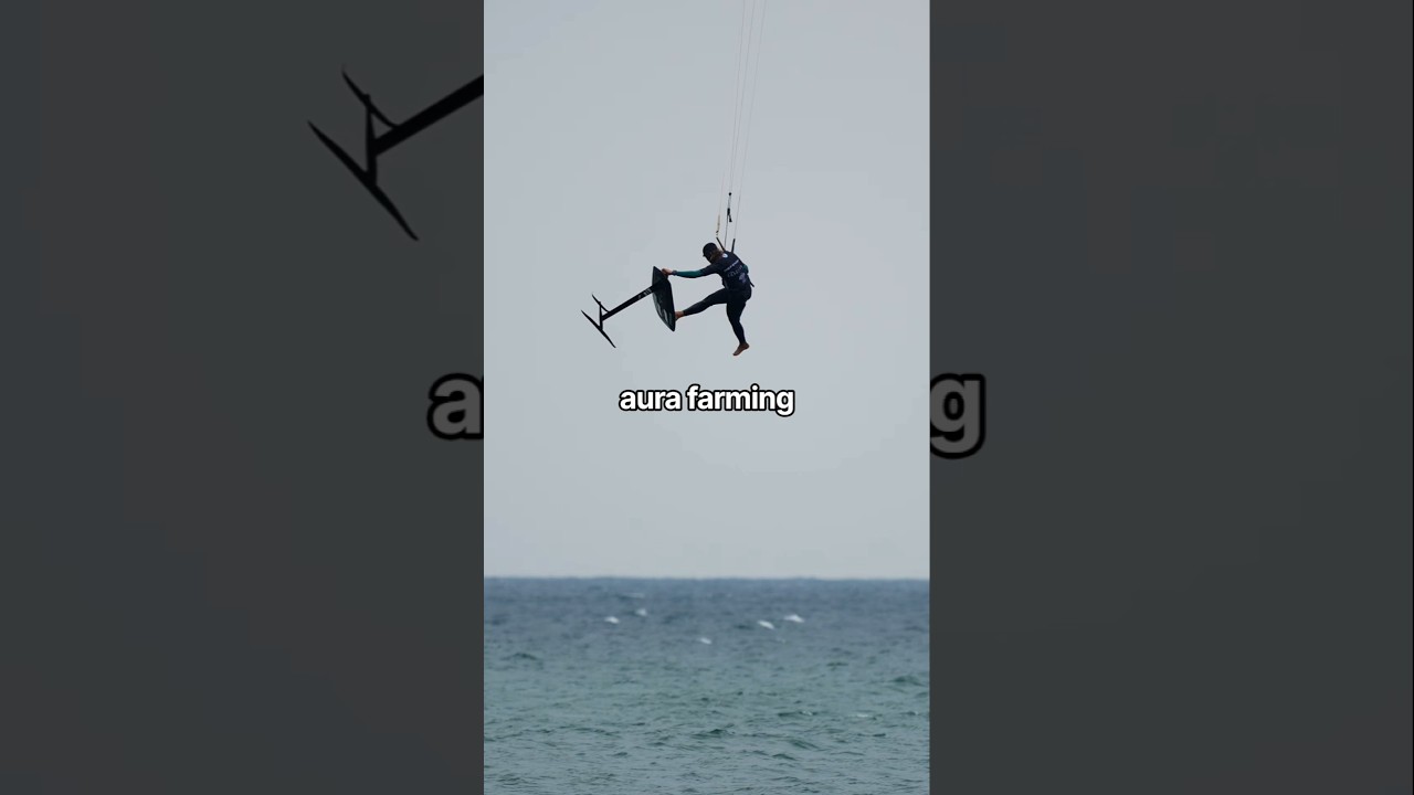 Aura farming with the Hydrofoil #gkakiteworldtour #kitesurfing #kiteboarding