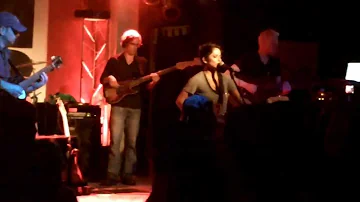 Vicci Martinez "Come Along" (Live @ the A Club Spokane, WA)