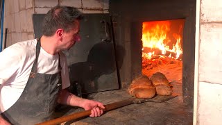 More than 600 years! A historic bakery that has been baking in a woodfired oven 【Altamura, Italy】