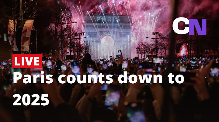Live: Paris's 2025 New Year fireworks at the Champs-Élysées