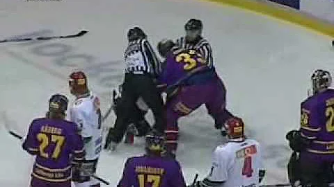 Elitserien   Frjestad   HockeyFight Chara vs Hinote