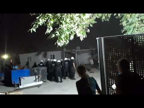 Eleonas refugee camp (18.08.22 Athens): riot police enforce the transfer of the camp inhabitants.