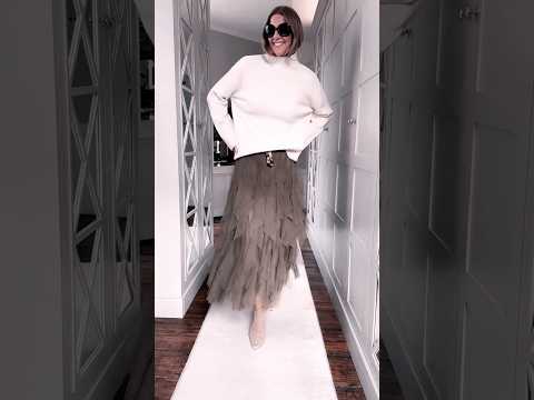 Tulle Time Day To Night Skirt Looks Ootd Fallfashion Autumncolors Outfitideas