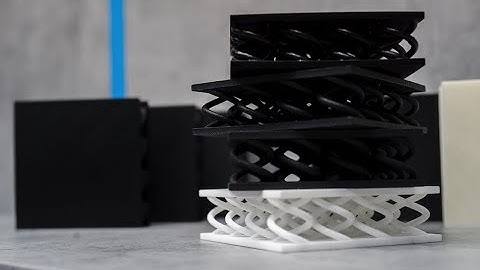 DyeMansion VaporFuse Surfacing (VFS) vs. PolyShot Surfacing (PSS) | Additive Manufacturing