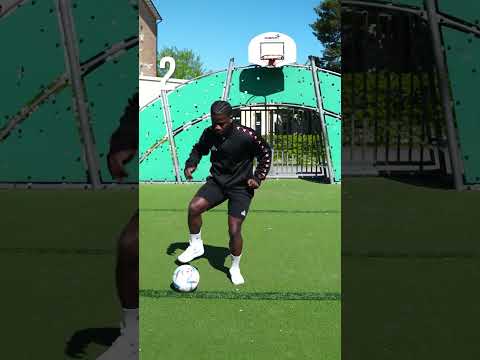 Видео: Drills to improve skills in football