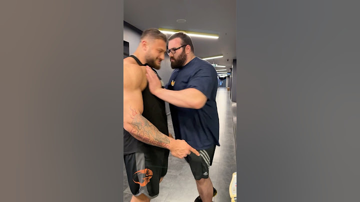 bodybuilder 🆚 powerlifter