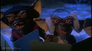 Gremlins singing Christmas Carols #gremlins