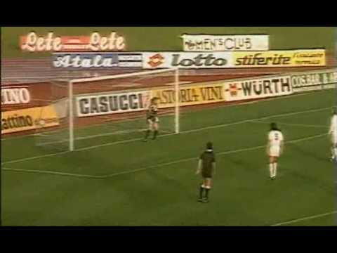 Roberto Baggio free kicks