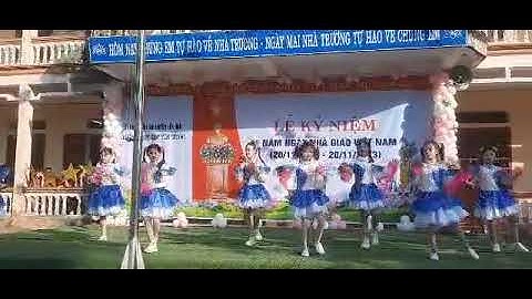 tiết mục bông hồng tặng cô nhân ngày 20/11 của lớp 4B trường tiểu học Yên Trung Yên Định Thanh Hóa