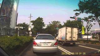 【鄉民備份】莫名其妙的車禍（肇事逃逸）