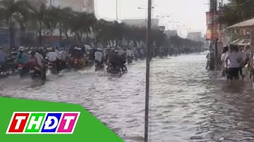 Triều cường dâng cao, đường phố Cần Thơ ngập nước | THDT