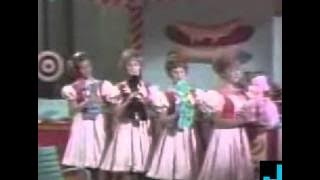 The Lennon Sisters - Somethin' Stupid