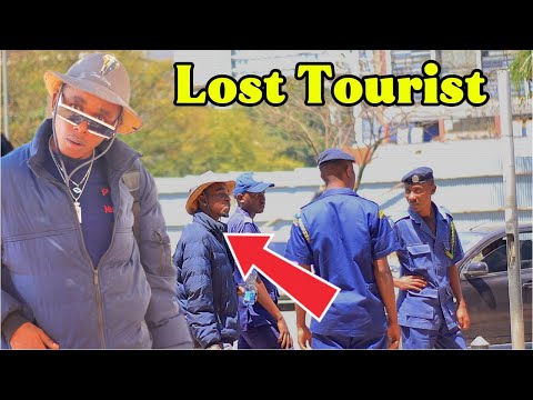 I faked being a tourist *prank*