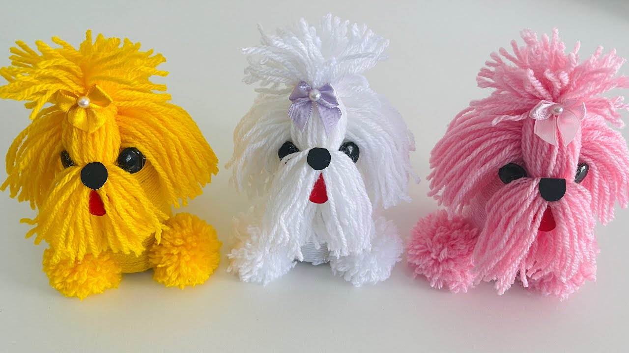 Cachorrinho feito com lá e rolo de papel higiênico