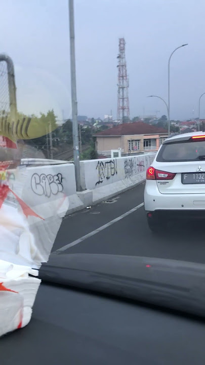 Terjebak macet di fly over di hari weekend arah kota Bogor #shorts #bogor #macet #story