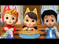 Tres gatitos rimas para niños en español por Boom Buddies