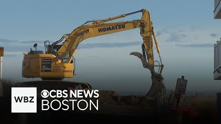 Salisbury Beach gets sandy with beach replenishment project
