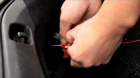 Installing Resistors to Fix Hyper Flash Problem (turn signal) with LED Bulbs