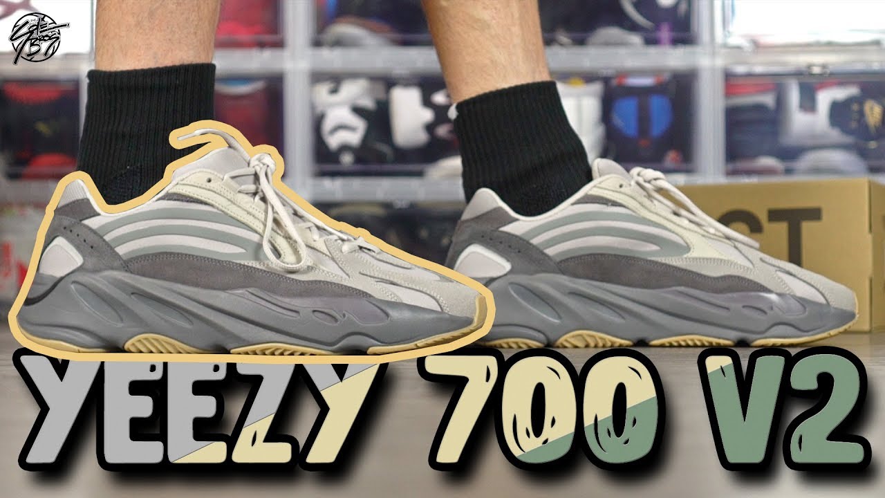 Adidas Yeezy 700 V2 