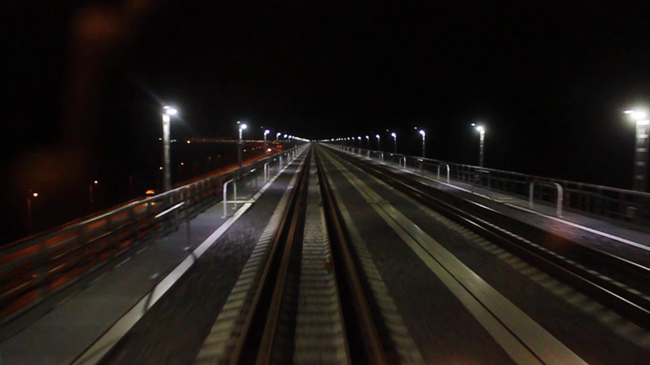 Крымский мост из окна поезда Крымский мост из окна поезда