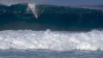Makana Pang at Pipeline Nov 27, 2019