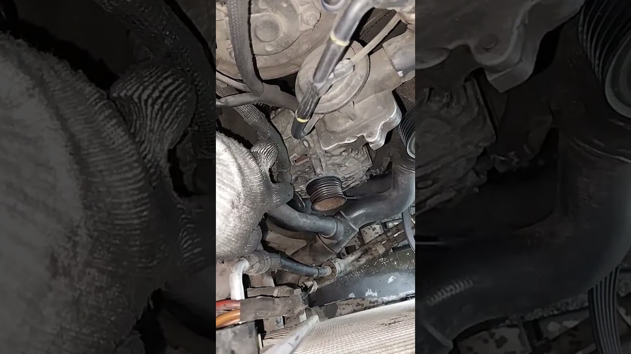MERCEDES W221 Генератор Снятие