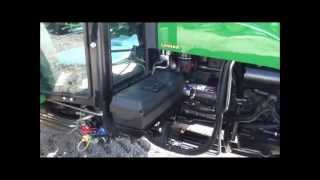 JOHN DEERE 5083E