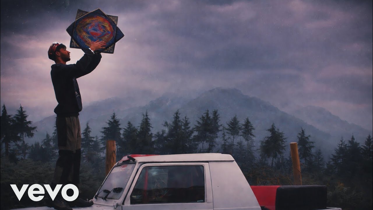 LocallyHated - Feels Like I’m Dreaming (feat. Cristina Lizzul) [Official Video]