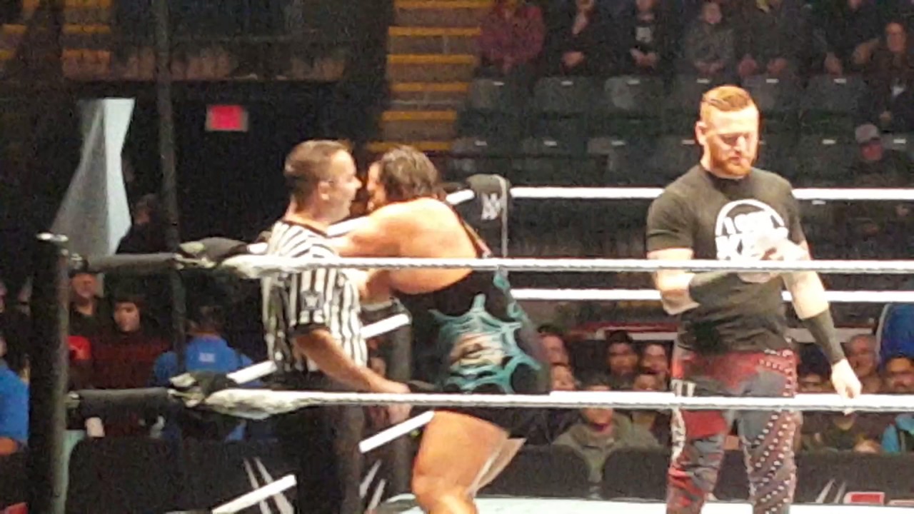 WWE Wrestling Live Road To Wrestlemania in Abbotsford YouTube