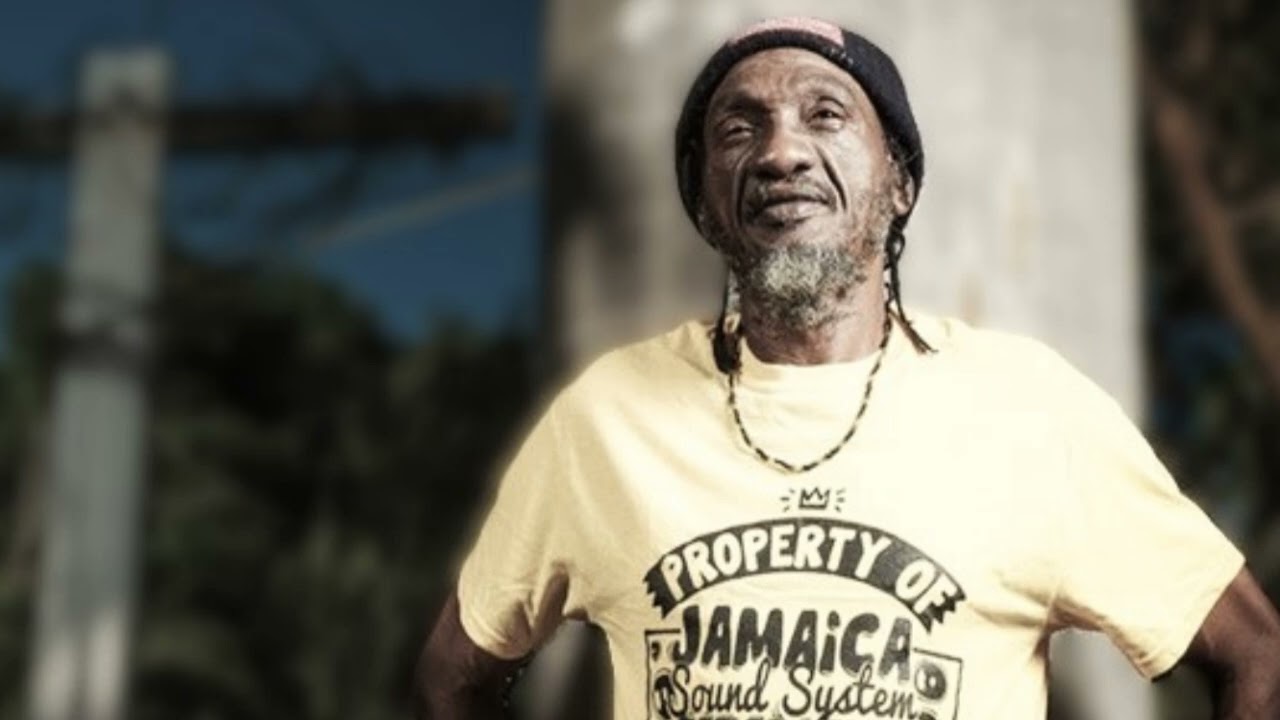 Albert Malawi - Give Me Loving