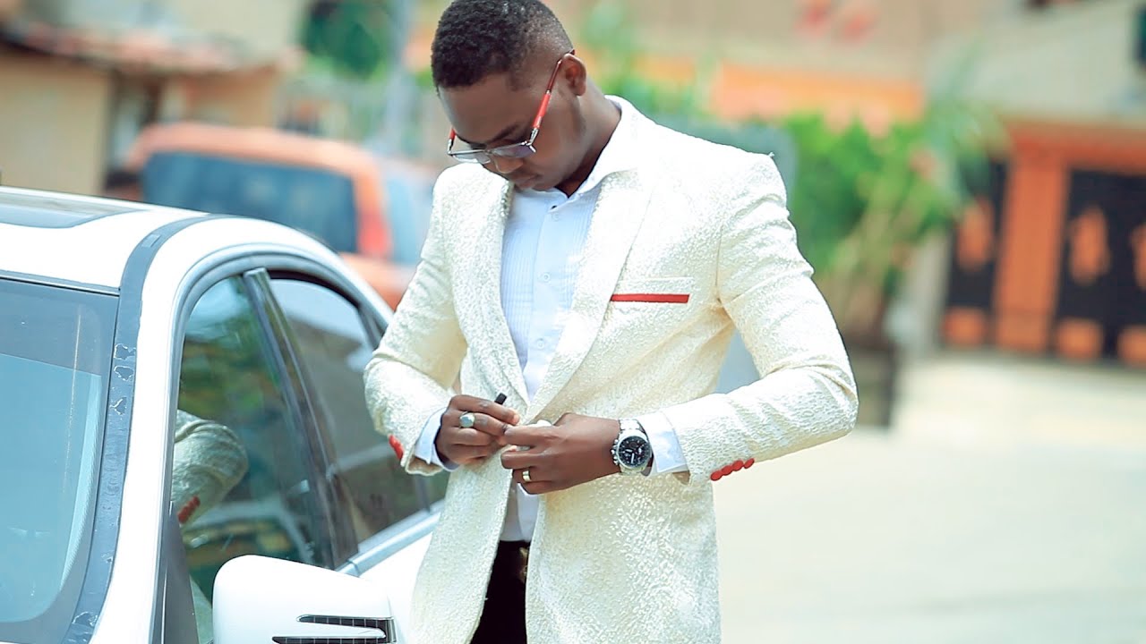 RAOUL KEVY : LES CHOSES DES AMANTS